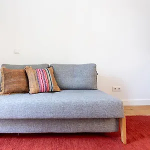 https://feels-like-home-vila-rosrio-cosy-flat-ii.hotels-lisbon-portugal.com
